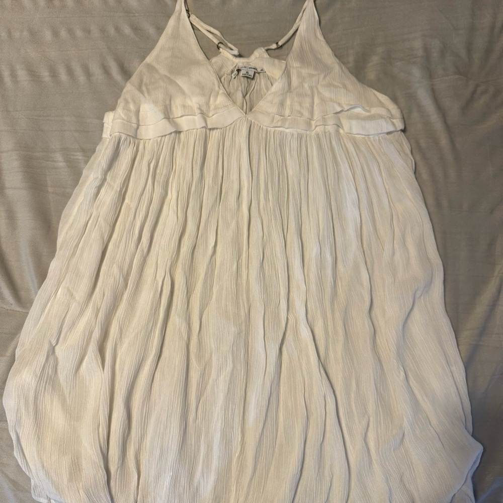 White Sleeveless Pleated Swimsuit Coverup